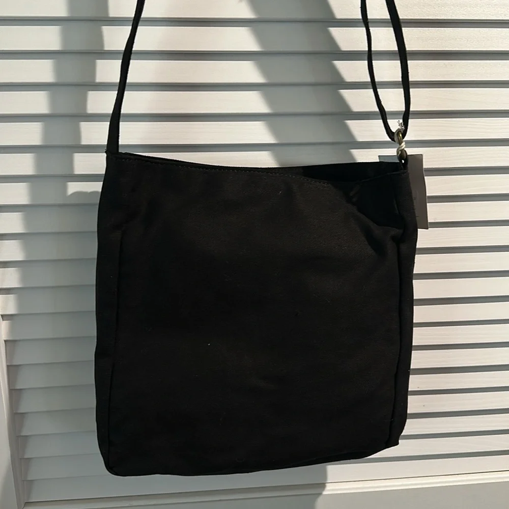 NWT Aeropostale 1987 Black Canvas Crossbody bag with adjustable Strap.